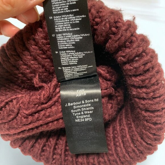 Barbour Cable Knit Hat With Faux Fur Pom-Pom Burgundy Red Acrylic Wool OS 8"x10" - Picture 6 of 8